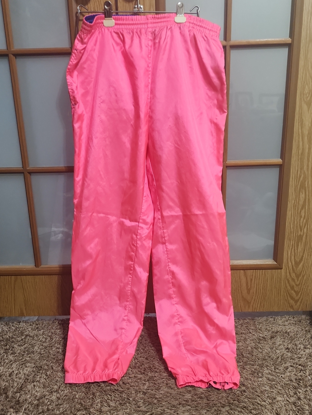Columbia Vintage Women's Bright Pink Athletic Windbreaker Pants Medium